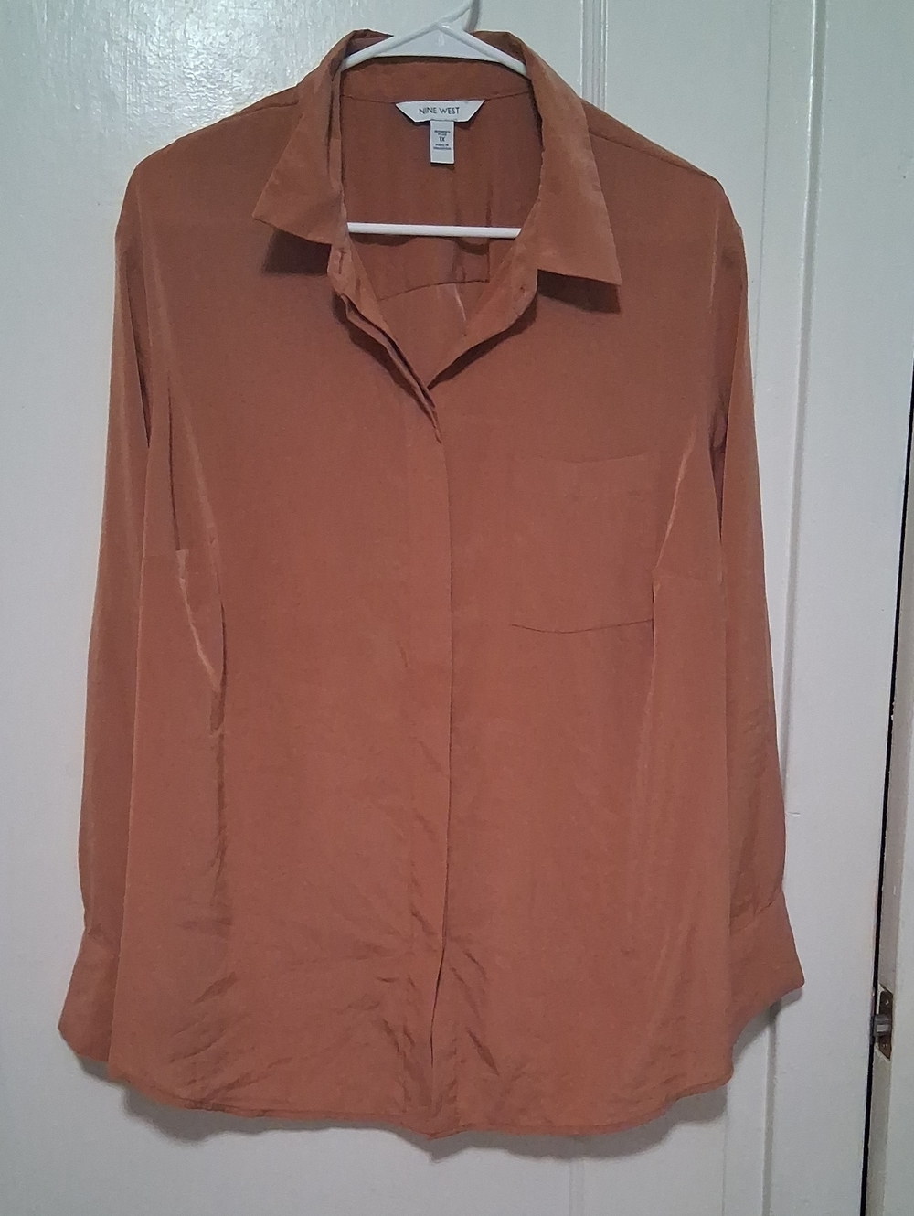 Nine West Women's Rust Orange Button-Front Collared Blouse